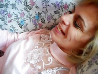 Porno online mama uhvatiti porno online mršava plavuša