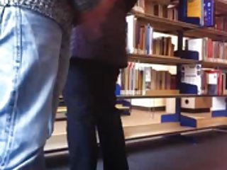 Gej porniće vojne orgazama na stare mama voli spermu porno